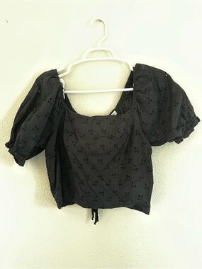 Mason & Belle Black Puff-Sleeve Square Neck Blouse with Eyelette Detail